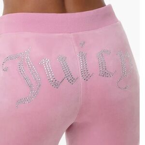 Pink velvet vintage juicy couture flared pants. Size small. Never Worn